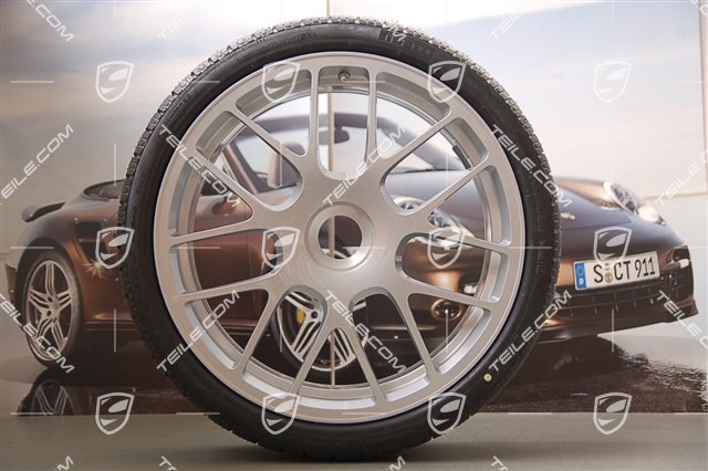 19-inch winter wheel set, RS Spyder, central locking, wheels: 8,5J x 19 ET56 + 11J x 19 ET51, tyres: 235/35 R19 + 295/30, without TPM