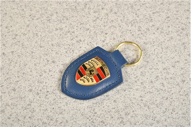 Brelok na klucze z herbem Porsche, skórzany, niebieski