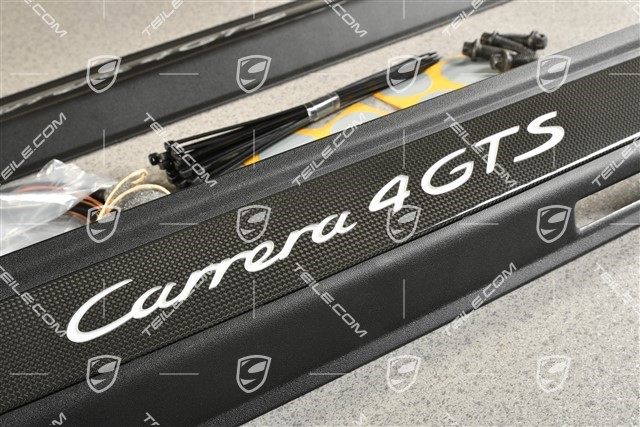 Listwy ozdobne progów wewnętrznych, podświetlane, Carbon, Carrera 4 GTS, zestaw L+R