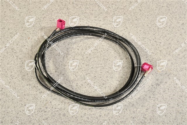 Connection cable for GSM antenna