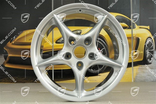 18-inch Carrera wheel set, 7,5J x 18 ET50 + 10J x 18 ET65
