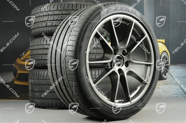 20-inch Carrera S (III) summer wheel set, 8,5J x 20 ET51 + 11J x 20 ET70, tyres 245/35 ZR20 + 295/30 ZR20, Platinium (silk gloss)