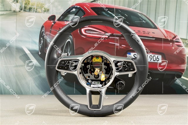 Multifunction steering wheel, PDK, Heated, Sport Chrono Plus, Black
