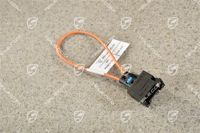 Plug / socket connector with optical waveguide cable bridge, Porsche Classic Radio