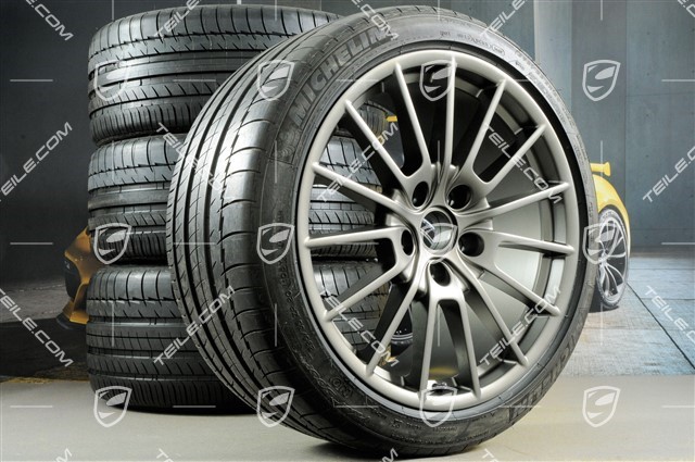 20-inch Panamera Sport summer wheel set, 2 x 9,5J x 20 ET 65 + 2 x 11,5 J x 20 ET 63, Michelin summer tyres 255/40 ZR20 + 295/35 ZR20, Platinum