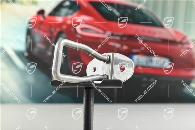 Rear lid striker / Lock catch bar