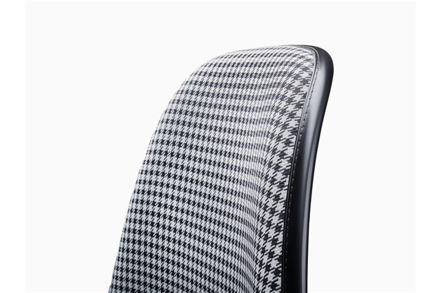 Vitra for Porsche - Stuhl Eames Plastic Side Chair, Pepita Edition – Limited Edition / 1.963 Exemplare