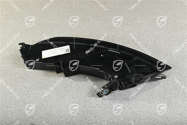 LED tail light, L