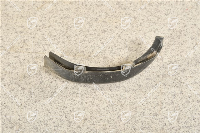 Rear door trim / protective moulding seal, L