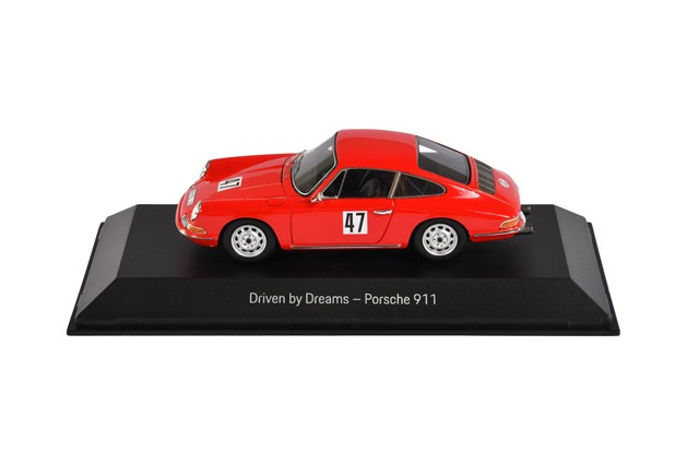 Porsche 911 2.0 Eberhard / Mahle, Driven by Dreams, 75Y, Spark, czerwony, skala 1:43