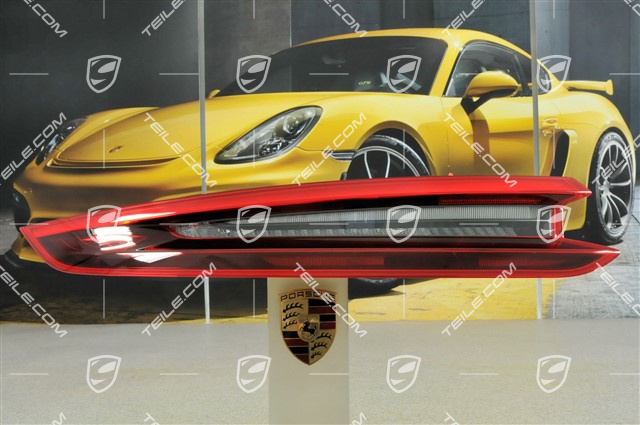 Rear light, dark, L Rear light, dark, L