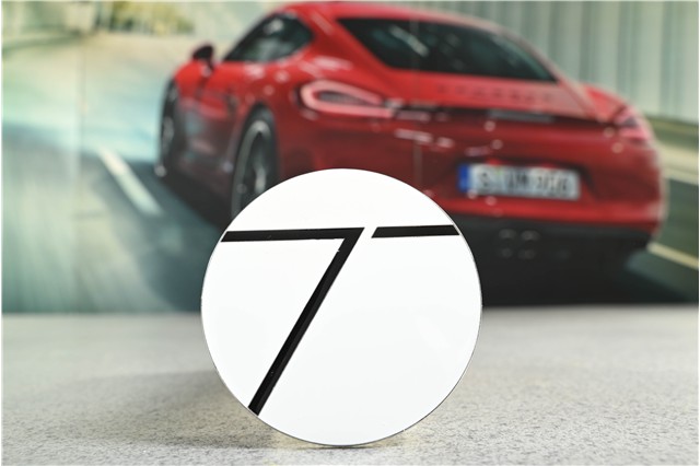 Type7 grill badge, white