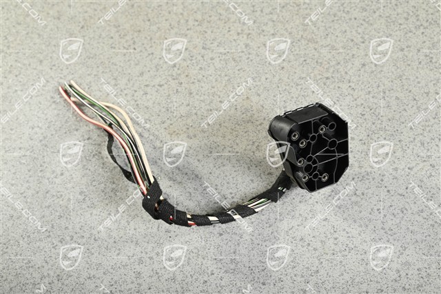 PLUG SOCKET, L