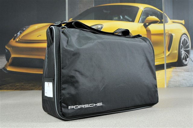 Pflegeset, Tasche