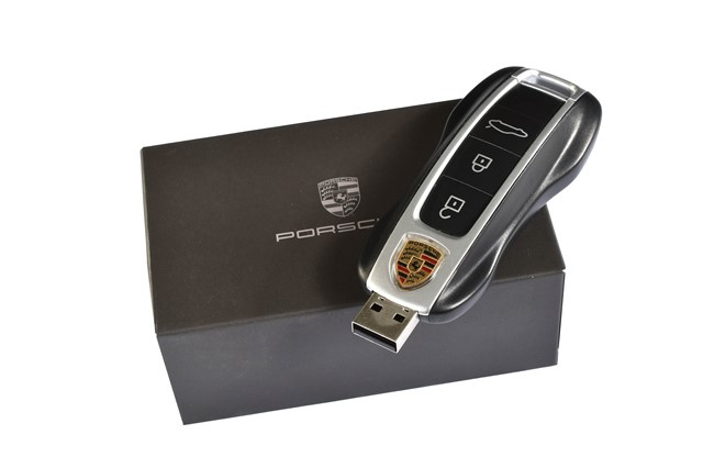 Pamięć zewnętrzna USB Pendrive kluczyk Porsche 64 GB