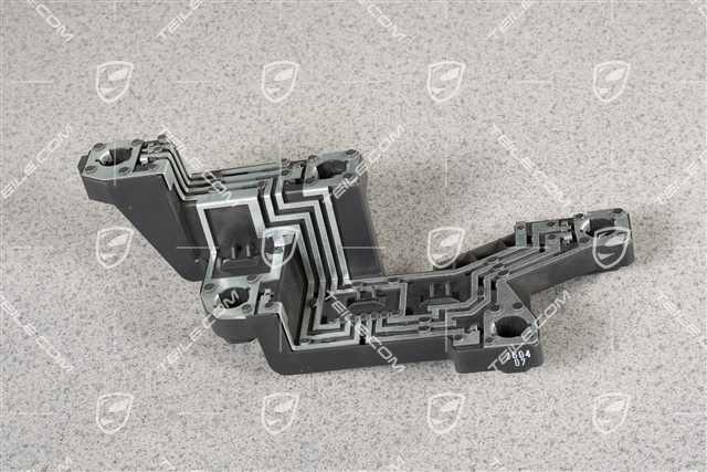 Bulb socket, L