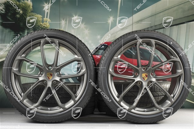 22-inch Cayenne Coupé GT summer wheel set, rims 10J x 22 ET48 + 11,5J x 22 ET52 + Pirelli P Zero summer tyres 285/35 R22 + 315/30 R22, with TPMS