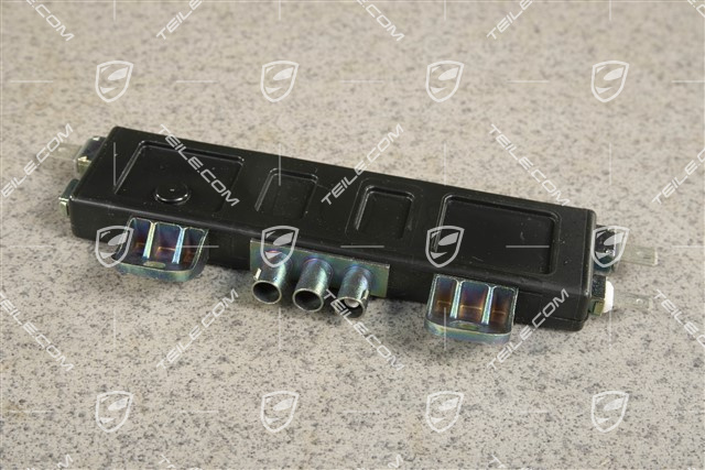 Aerial amplifier / Antenna Signal Amplifier Booster, Rear spoiler, R