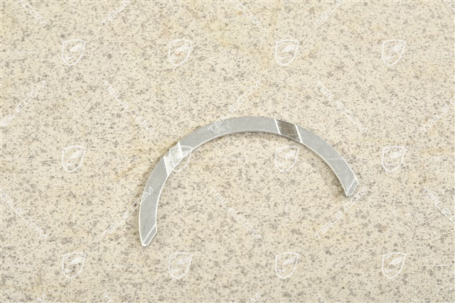Crankshaft Thrust Bearing, Upper, 2,9L