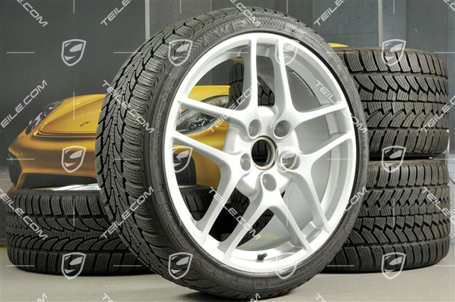 19-inch Carrera S II winter wheels, wheels: 8J x 19 ET57 + 11J x 19 ET67, Nokian WR winter tyres 235/35 R19 + 295/30 R19, without TPMS 19-inch Carrera S II winter wheels, wheels: 8J x 19 ET57 + 11J x 19 ET67, Nokian WR winter tyres 235/35 R19 + 295/30 R19, without TPMS