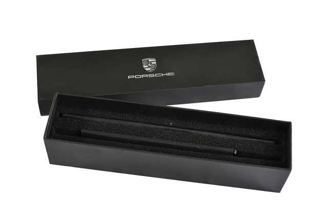 Zweiteiliges Magnet Set Macan Turbo / Modellschriftzügen