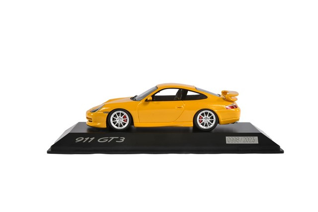 Porsche 911 996.1 GT3, speed yellow/black, Spark, scale 1:43