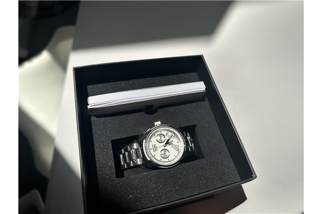 Chronograf – Martini Racing, średnica 37 mm, mechanizm Ronda 5030D SWISS MADE z 13 kamieniami