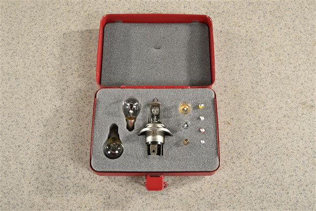 Spare bulbs and fuses kit, Box / 12V