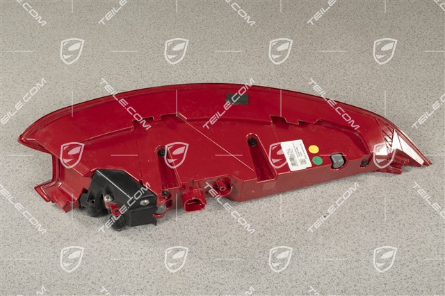 Rear light, R