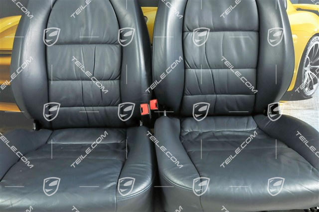Sitze, el. einstellbar, Leder, Metropolblau, Raffleder, Porsche Wappen, Satz (L+R)