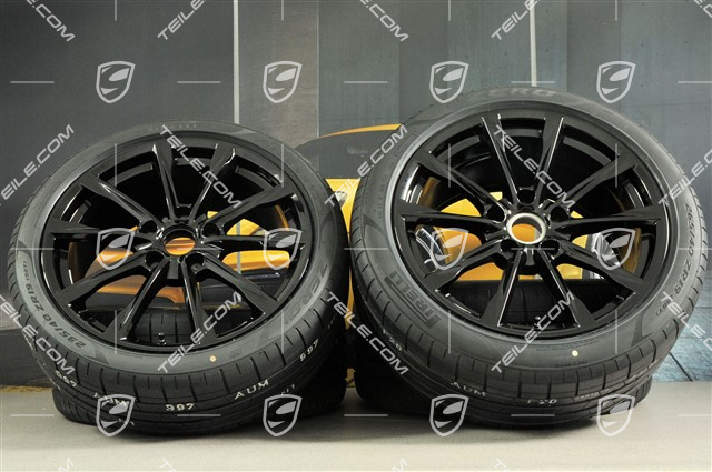 19-inch Boxster S summer wheel set, rims 8J x 19 ET57 + 10J x 19 ET45, Pirelli P Zero summer tyres 235/40 R19 + 265/40 R19