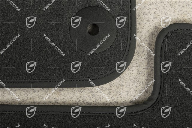 Fußmatte, schwarz, Rechtslenker/UK-Version, Satz L+R