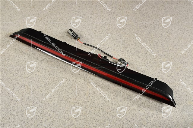GT3, Additional brake stop light / 3rd brake stop light